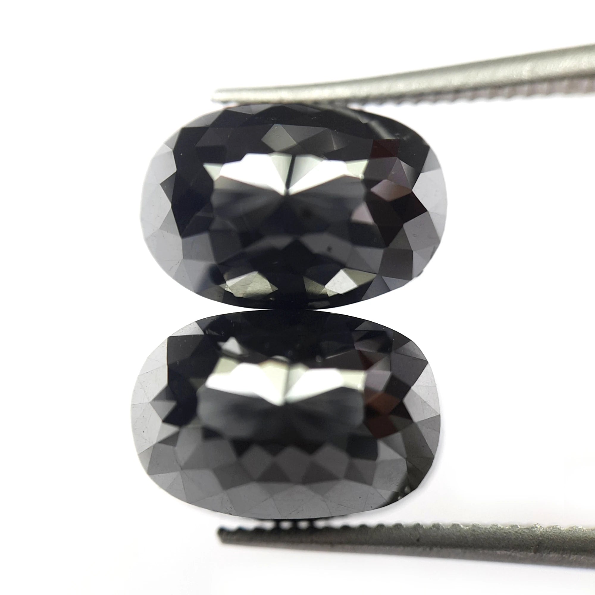 Black Diamond Oval Shape