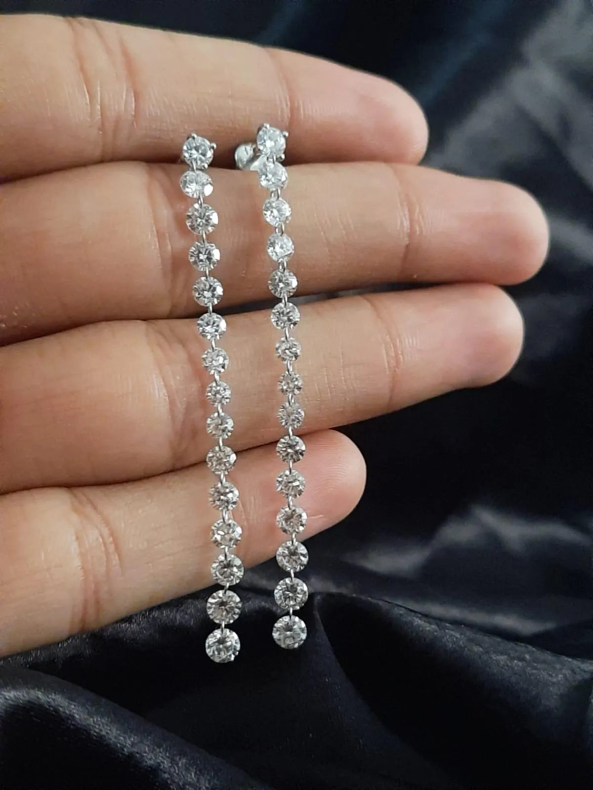 Diamond stud for women