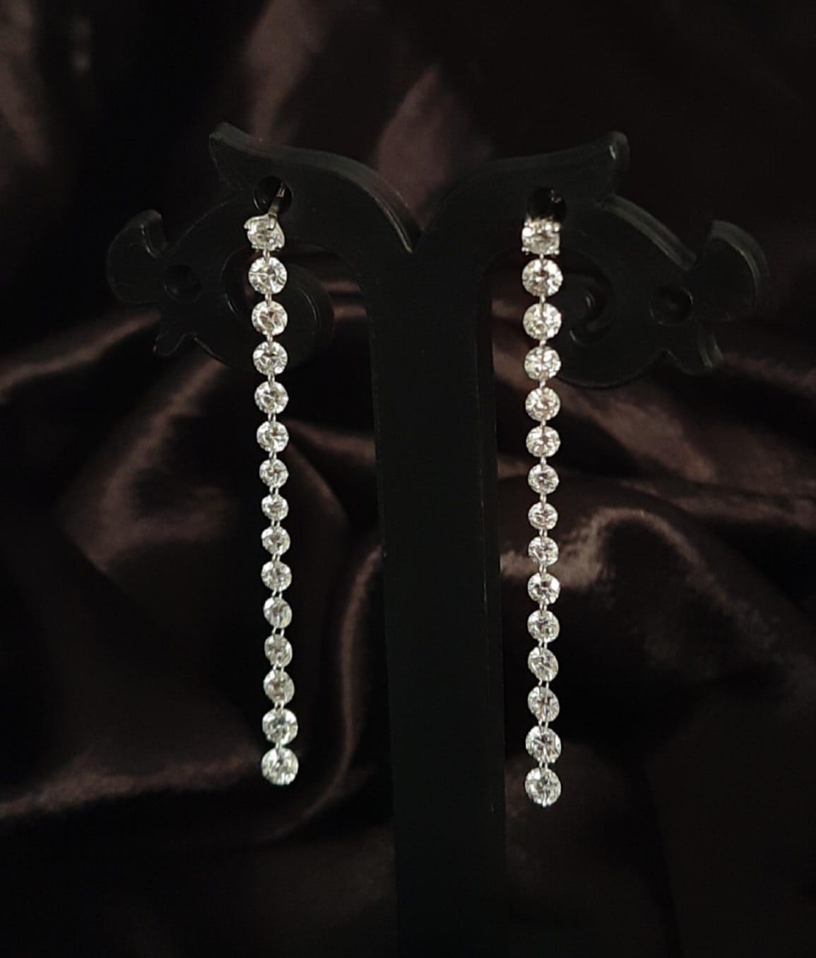 Round Cut in 14K White Gold 3.65 TO 2.65 mm